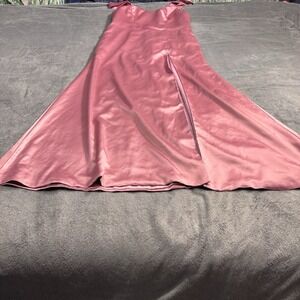 Size 10 David's Bridal Solid Dark Magenta Pink Flower Girl Maid Wedding Dress